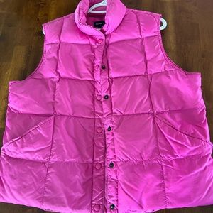 Lands’ End hot pink women’s vest. Size large
